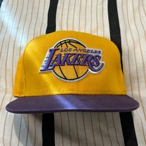 New Era Los Angeles Lakers Leather StrapBack